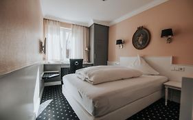 Boutique Hotel Am Rathaus - Reblaus